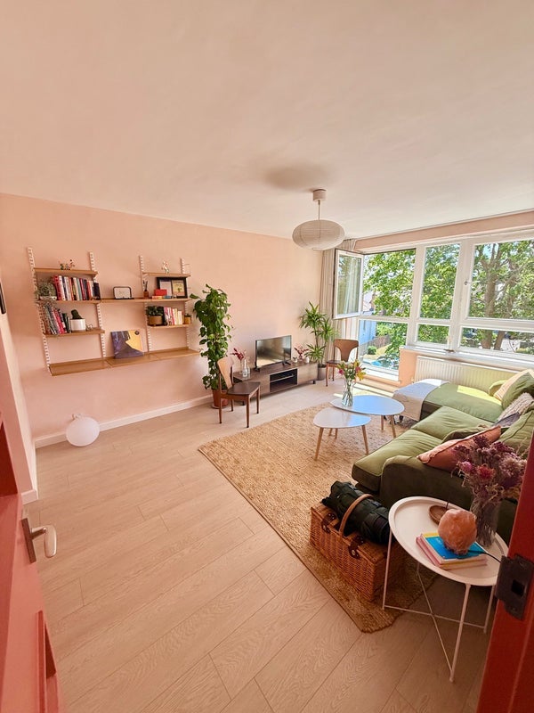 Room Christchurch Road in Greater London