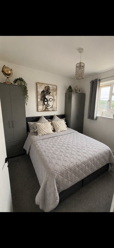 Room Yarmouth Road in Poole