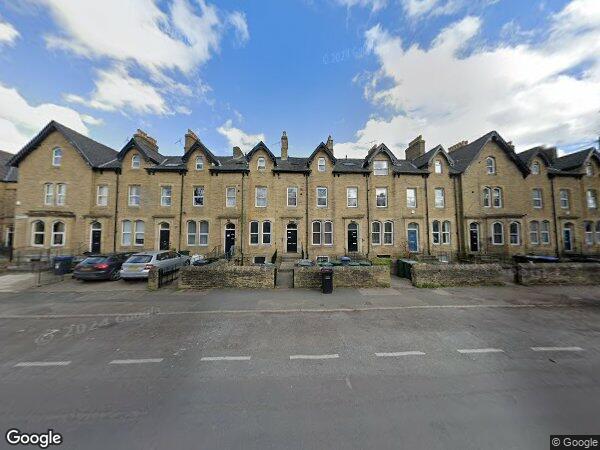 Flat North Avenue in Bradford