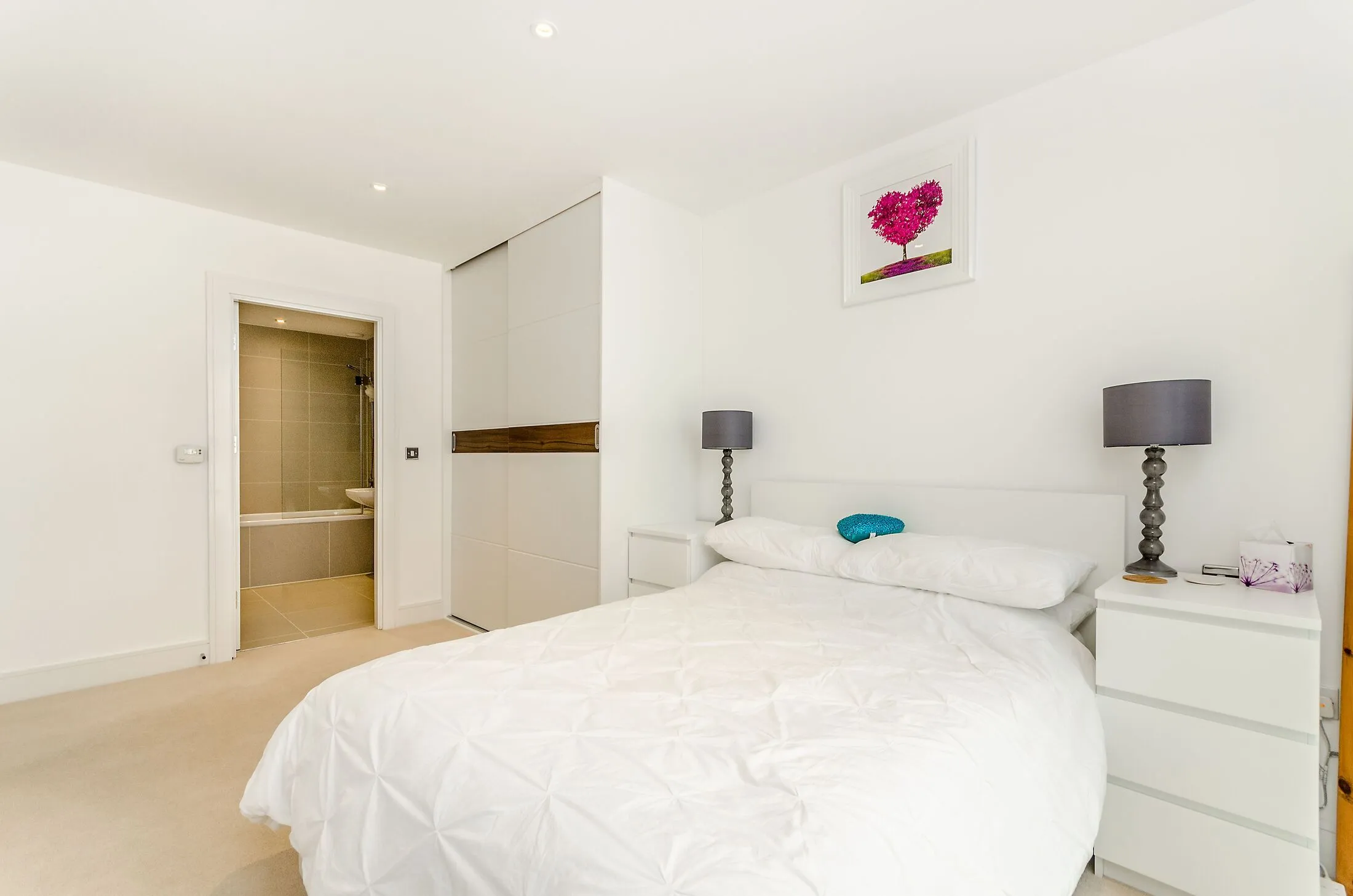 Flat Ravens Way in Greater London