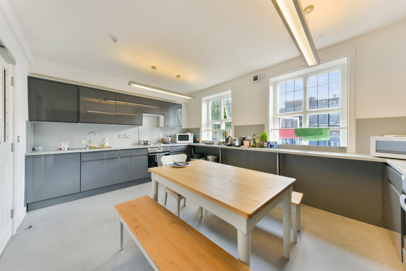 Room Vauxhall Bridge Road in City of Westminster