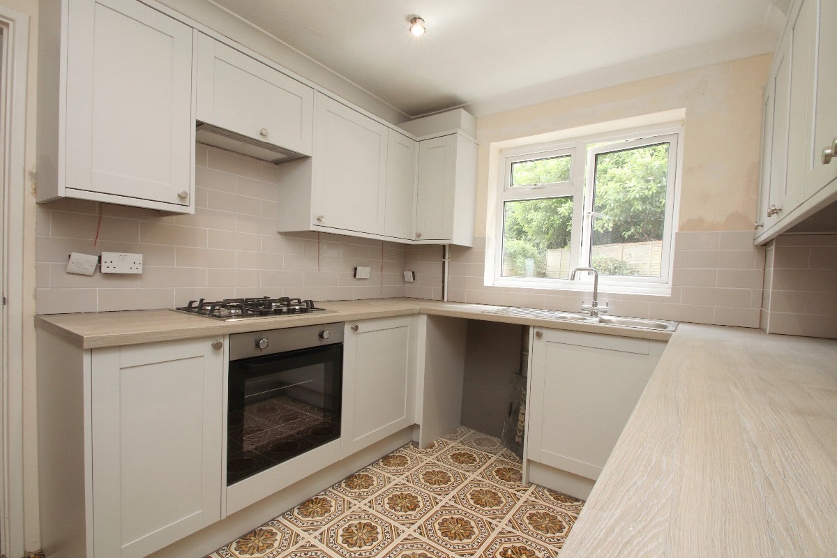 House Okehampton Close in Ashford