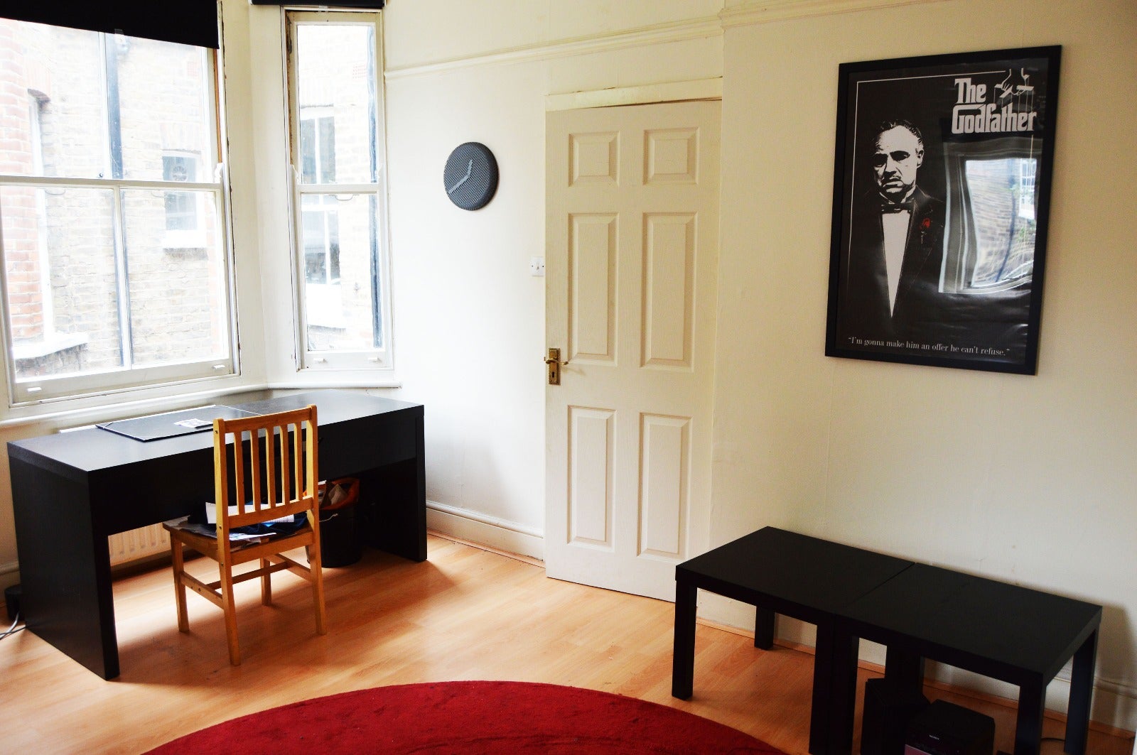 Flat College Place in Greater London