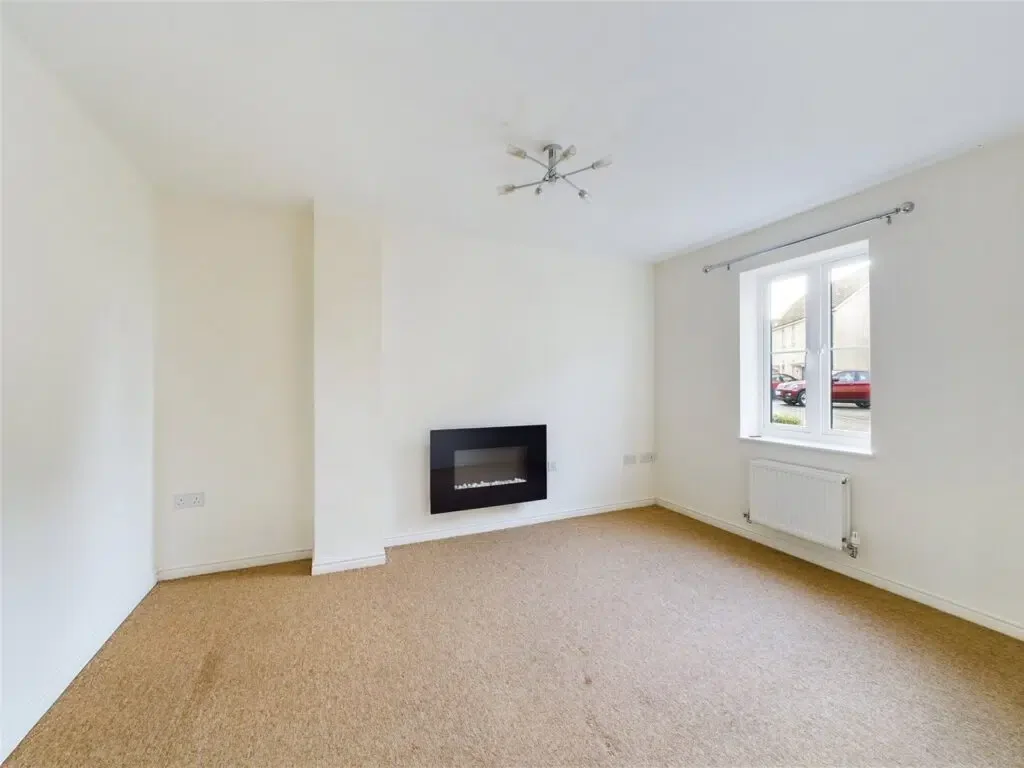 House Swannington Drive in Gloucester
