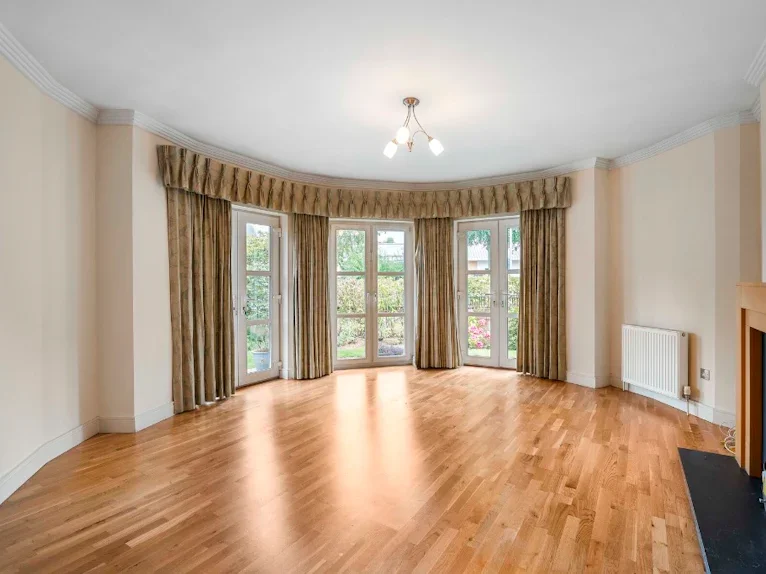 Flat Howden Hall Road in City of Edinburgh