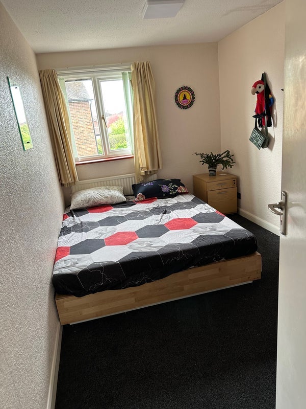Room Barnfield Mews in Chelmsford