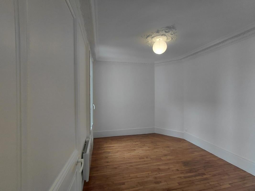 Flat Rue de Capri in Paris