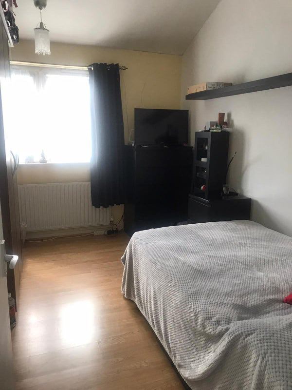 Room Grasmere Road in Greater London
