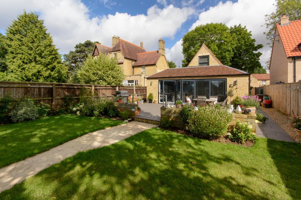 House Rectory Lane in Peterborough