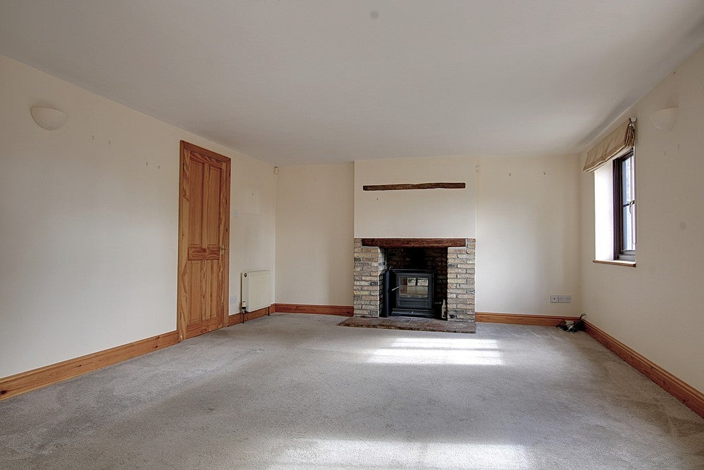 House Sixteen Foot Bank in Fenland District