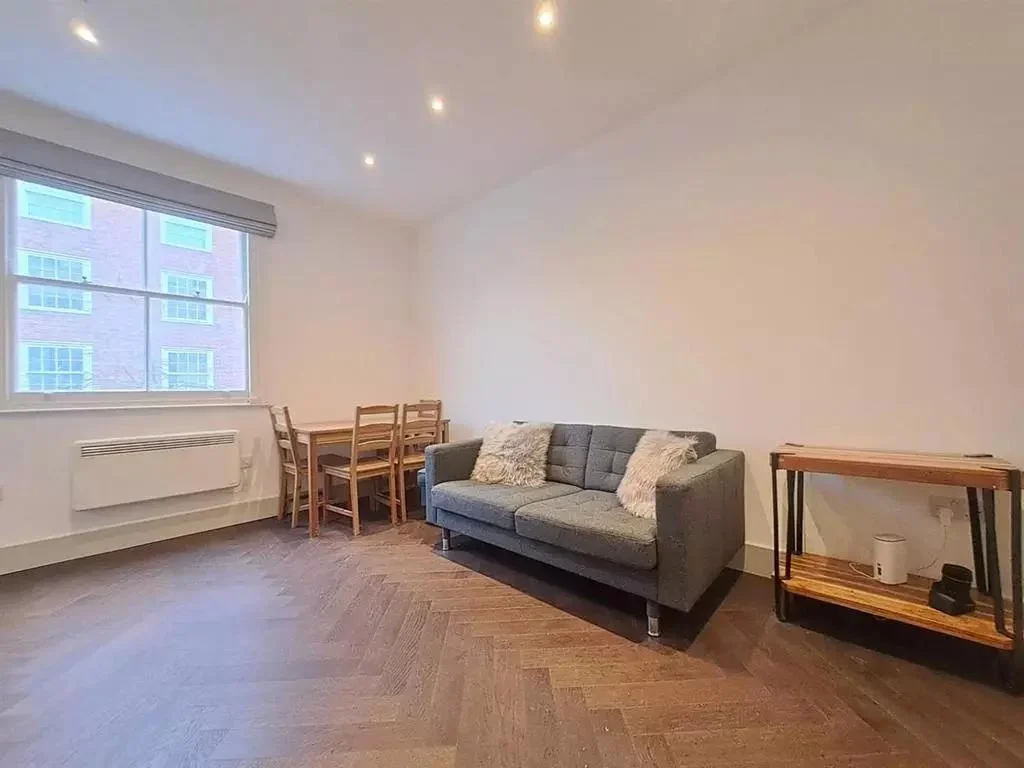 Flat Allitsen Road in City of Westminster