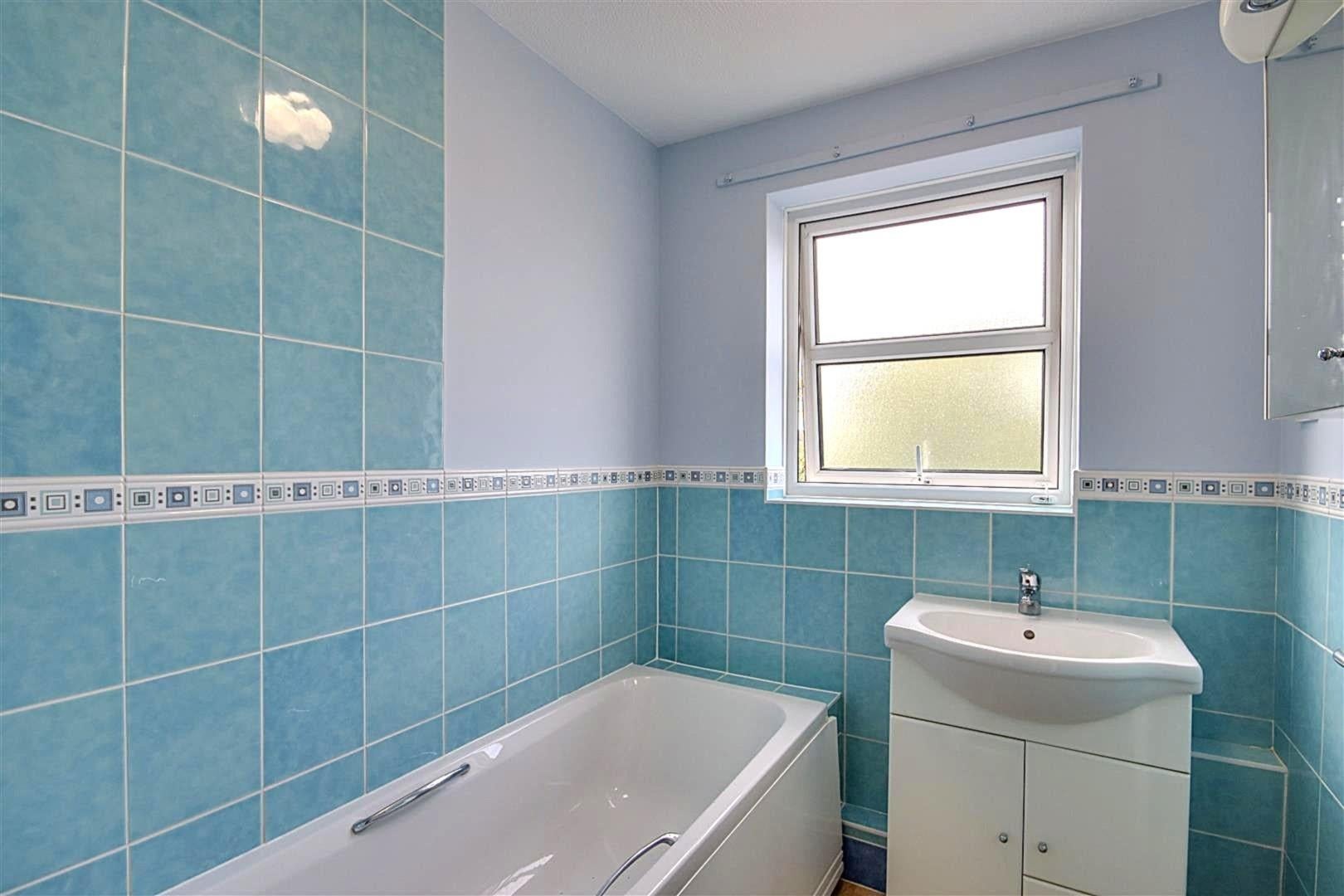 Flat Downview Road in Worthing