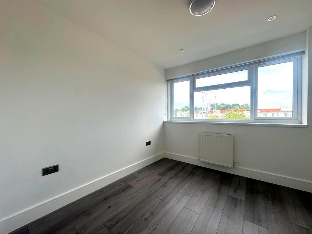 Flat London Road in Swanley