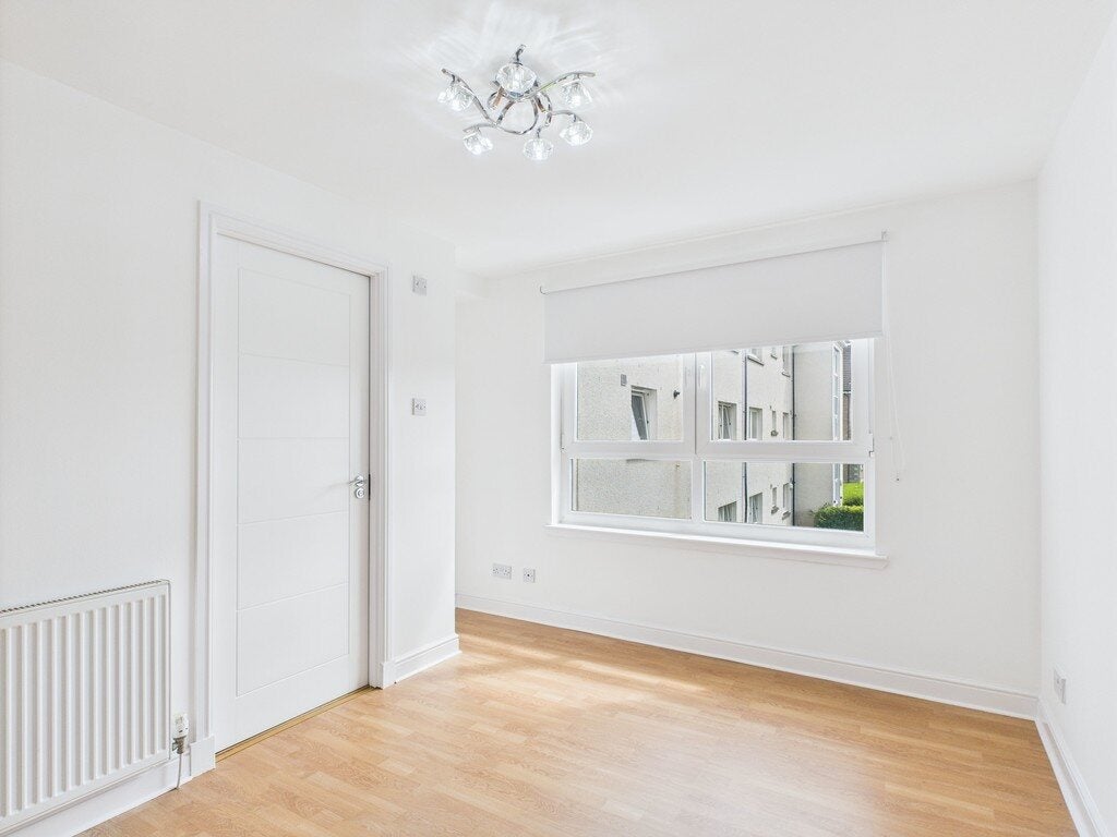 Flat Denny Crescent in Dumbarton