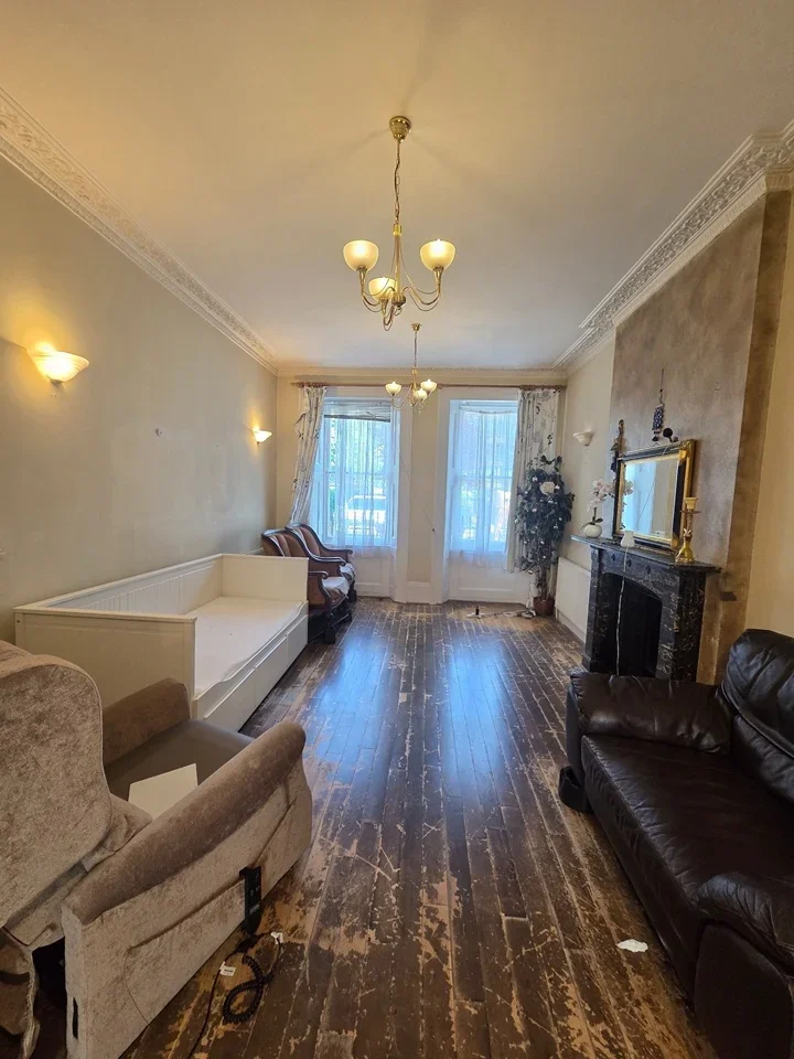 Flat Sussex Gardens in City of Westminster