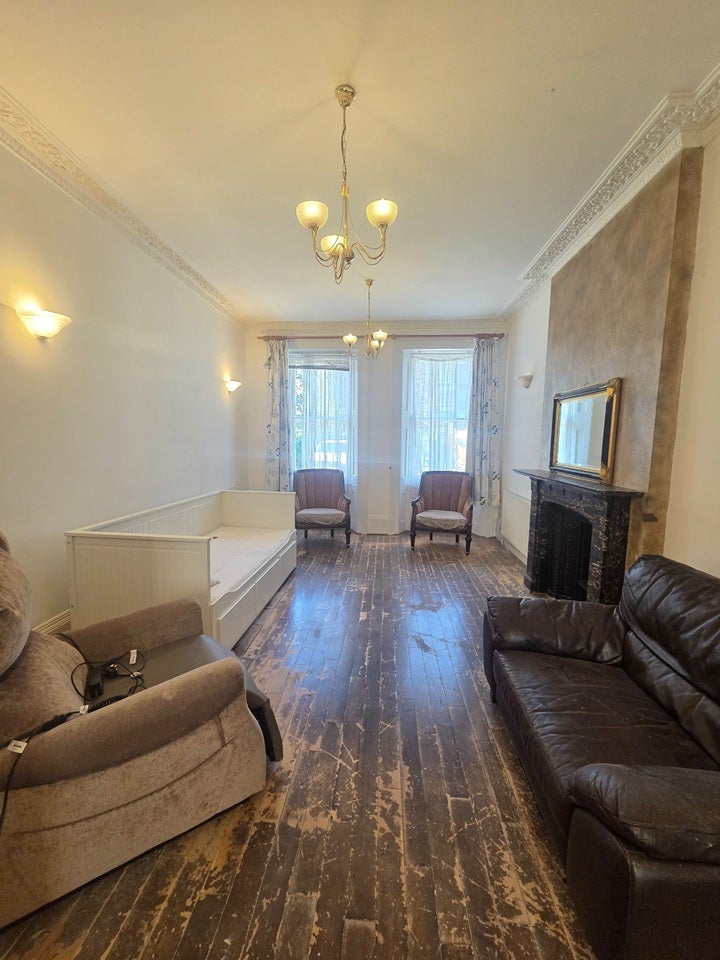 Flat Sussex Gardens in City of Westminster