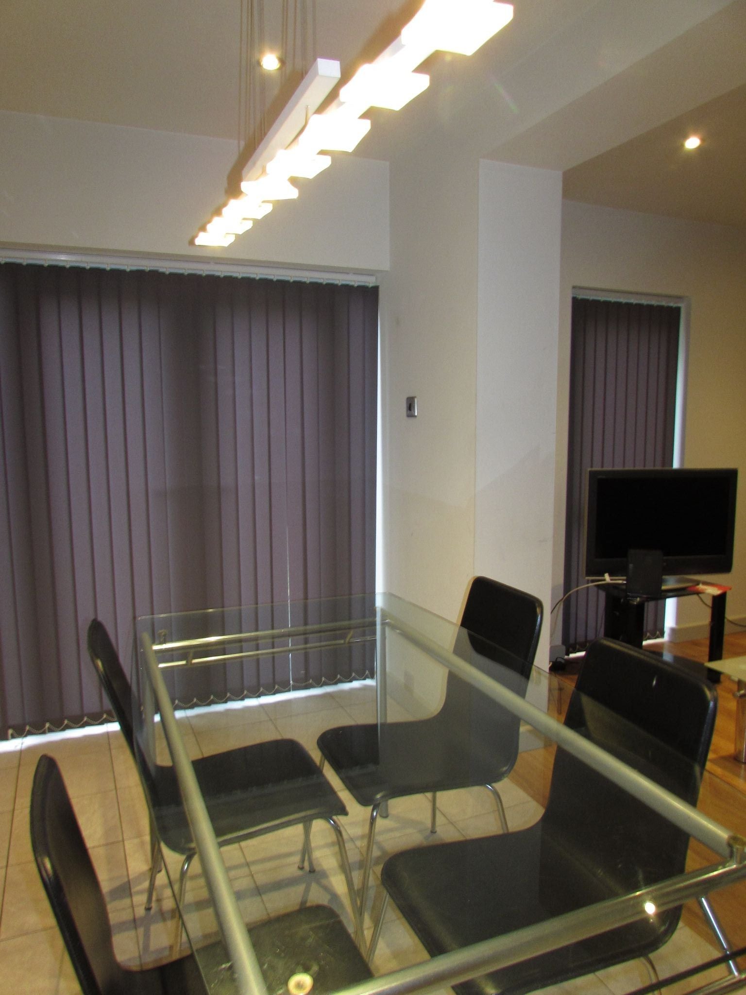 Room West View Road in Manchester