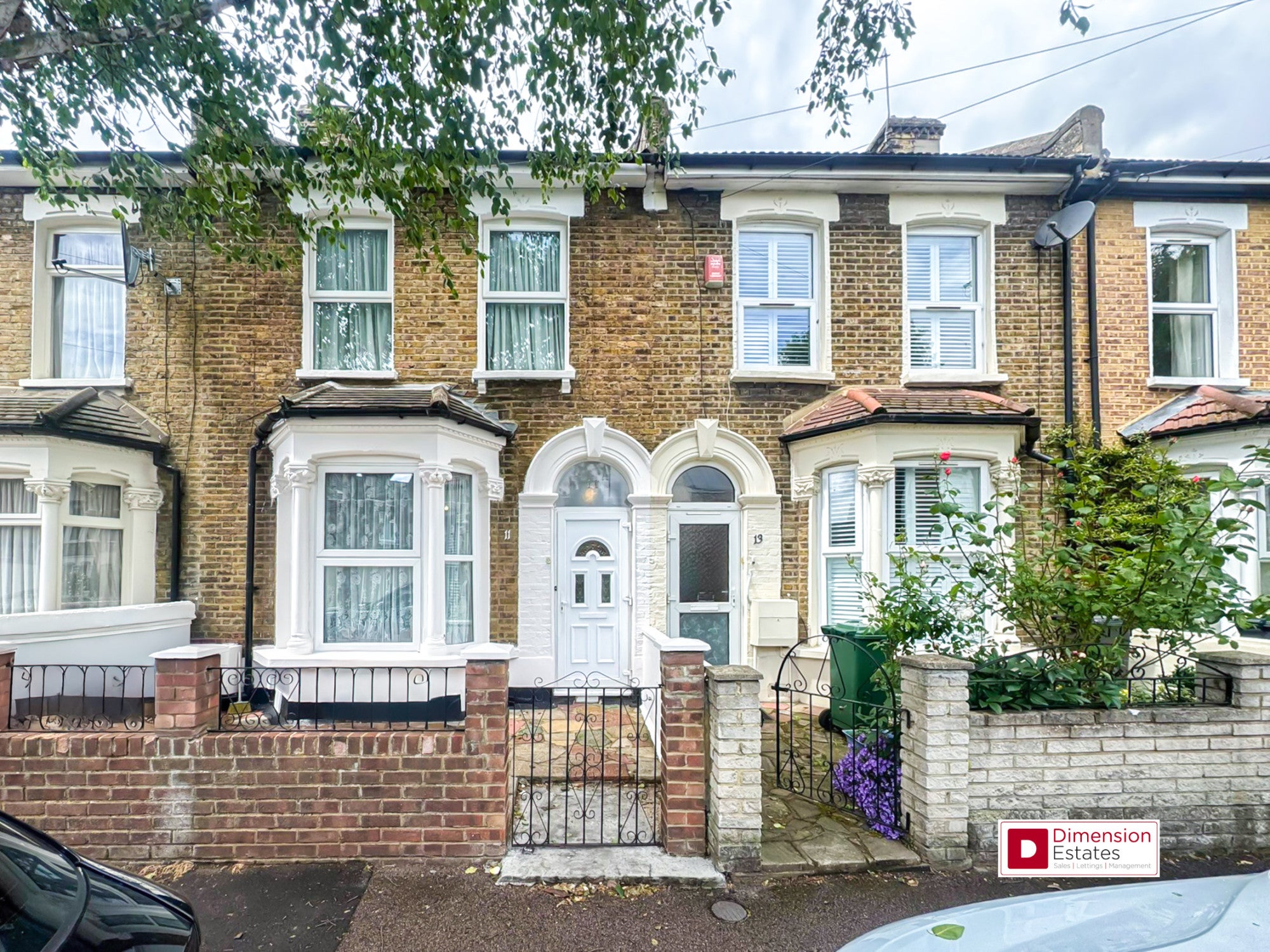 House Lindley Road in Greater London