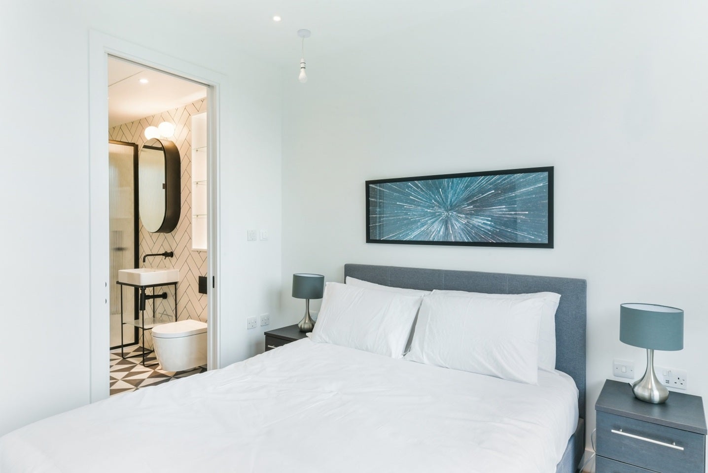 Flat Scawfell Street in Greater London