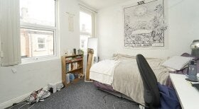 Room Welton Grove in Leeds