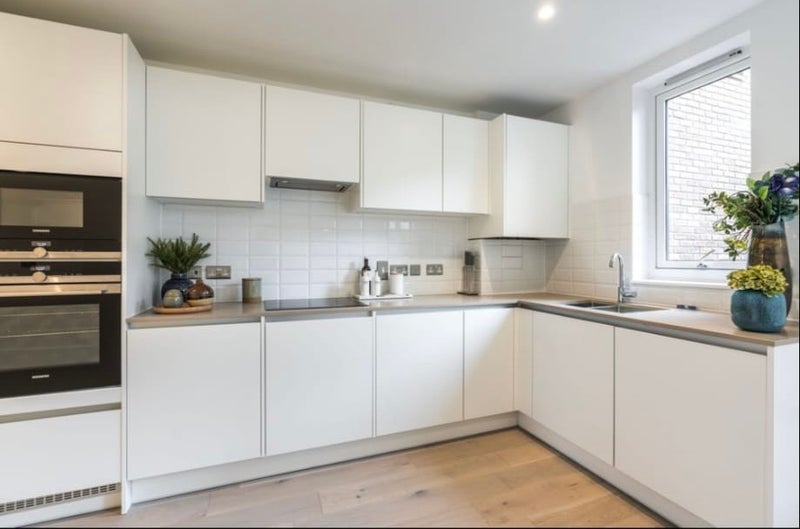 Room Lollard Street in Greater London