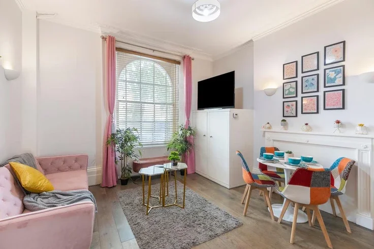 Flat Regent Square in Greater London