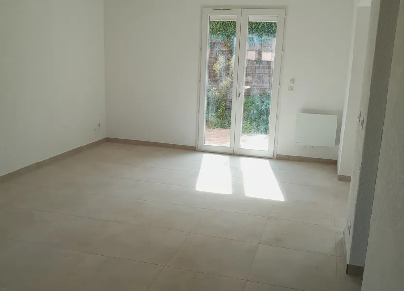 Maison Place des Gendarmes d'Ouvéa à Hyères
