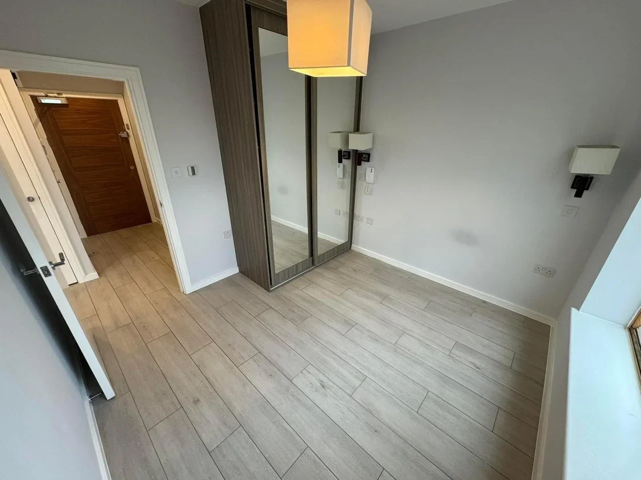 Flat High Road Wembley in Greater London