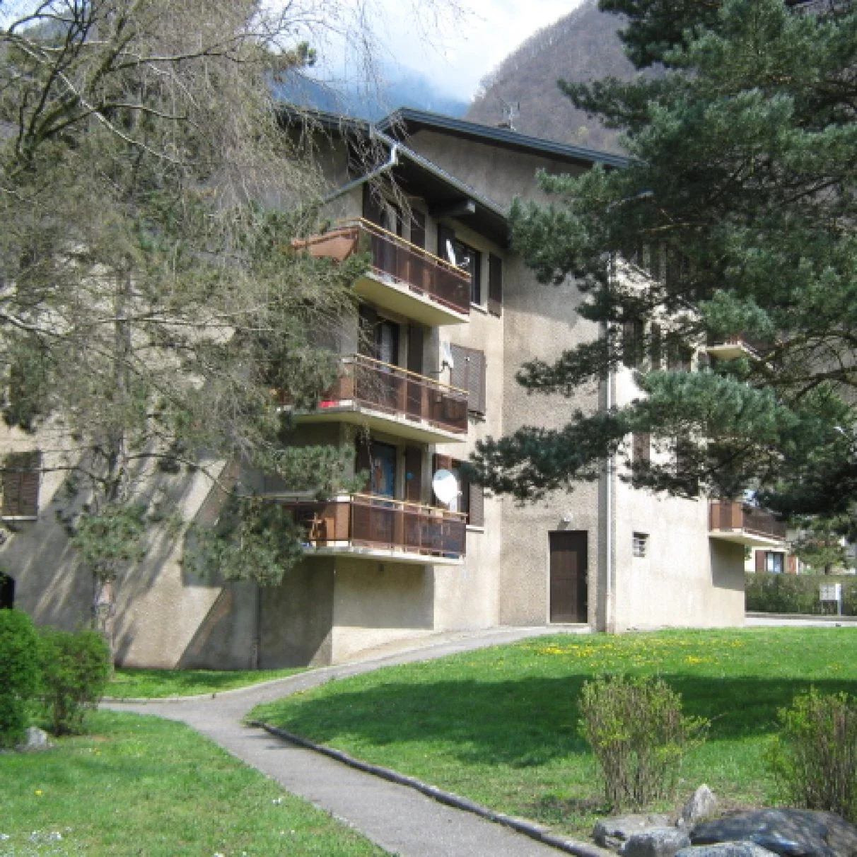Appartement Rue des Tribunes à Épierre