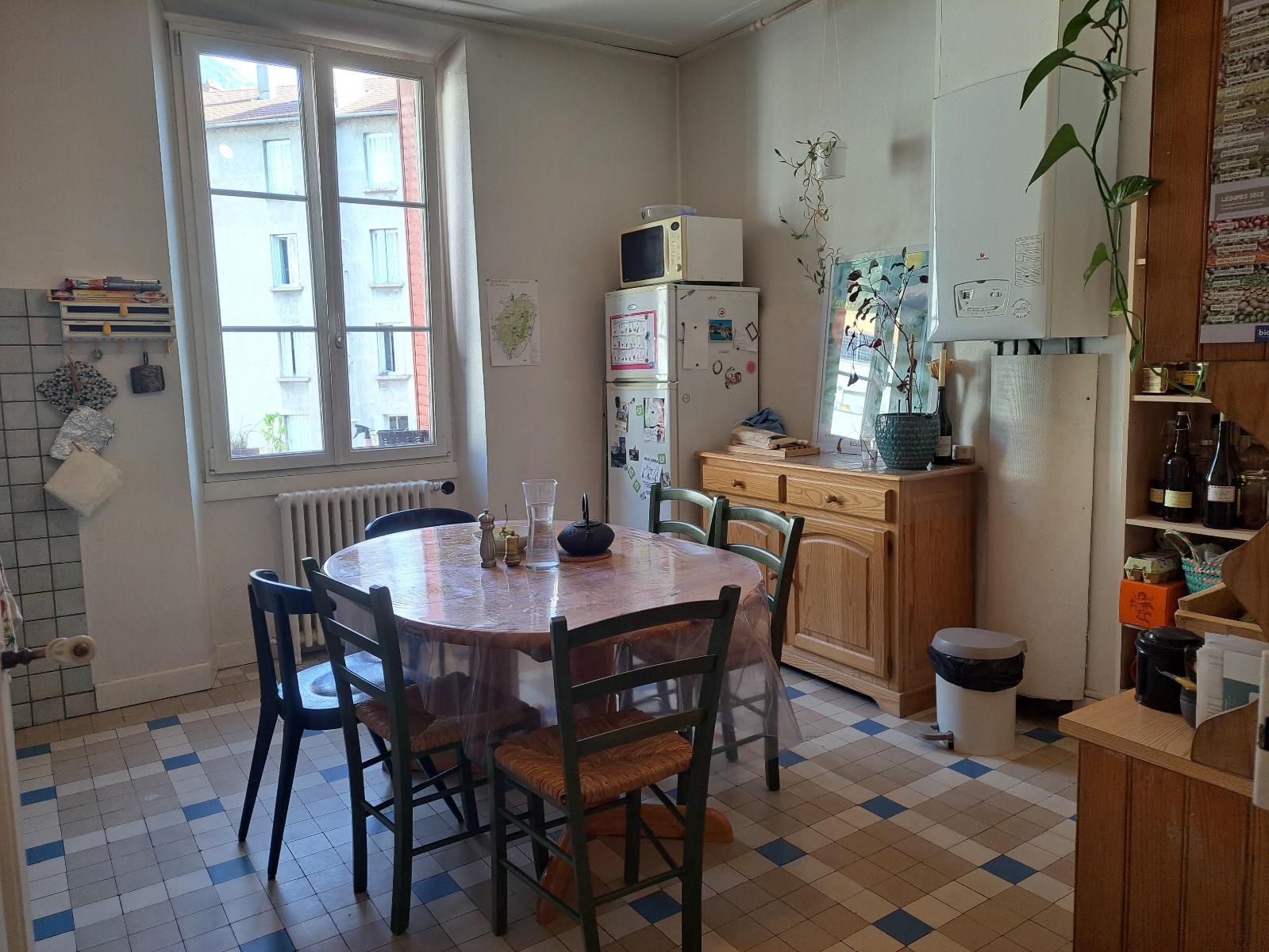 Chambre Rue Bizanet à Grenoble
