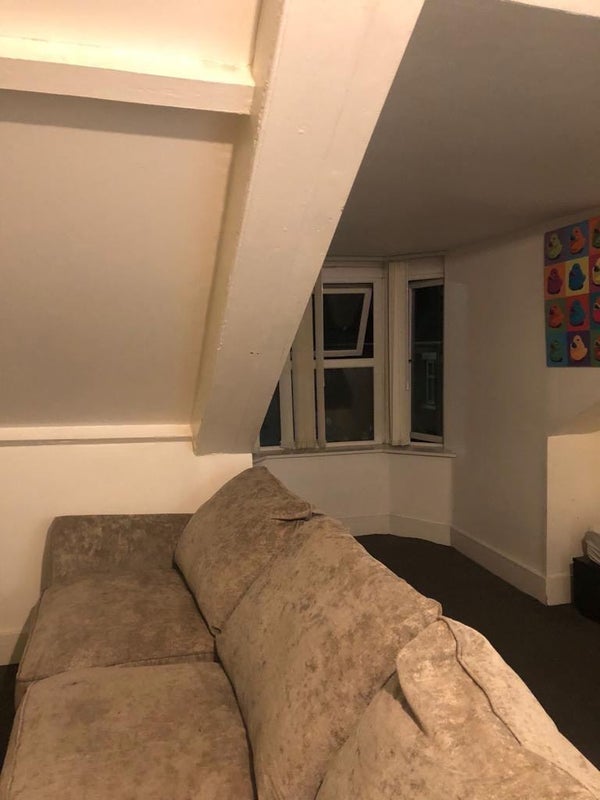 Room Eden House Road in Sunderland