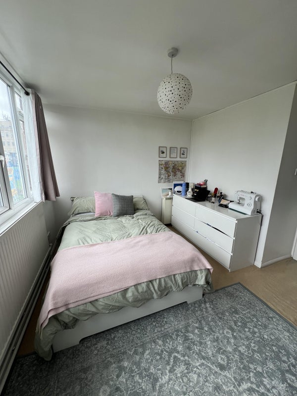 Room Carey Gardens in Greater London