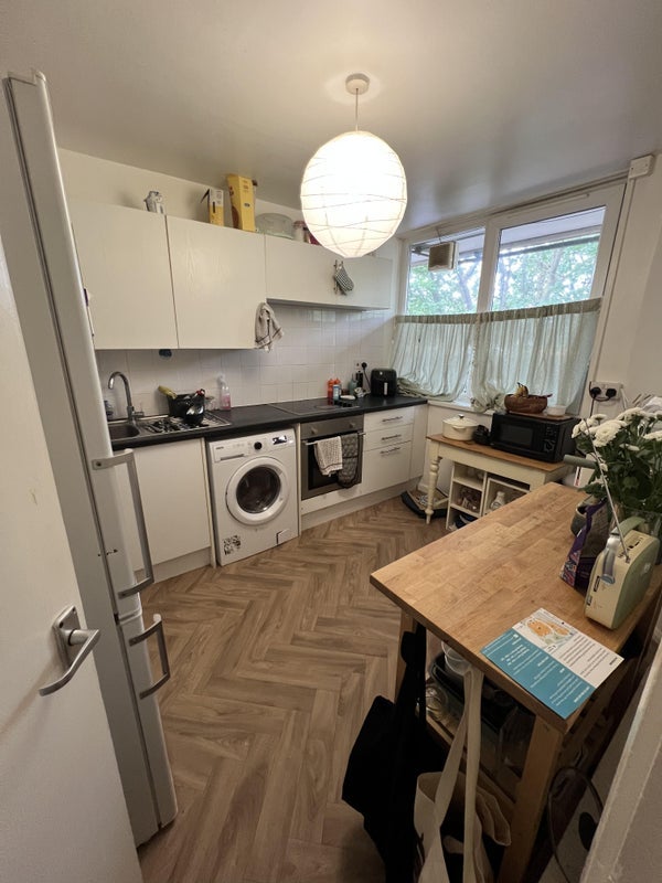 Room Carey Gardens in Greater London