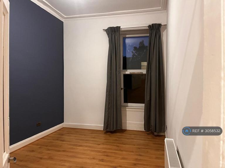 Flat Clifford Street in Glasgow