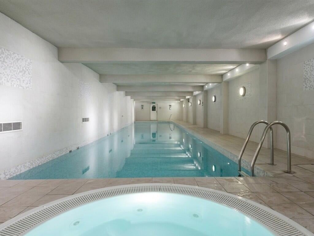 Flat Forum Magnum Square in Greater London