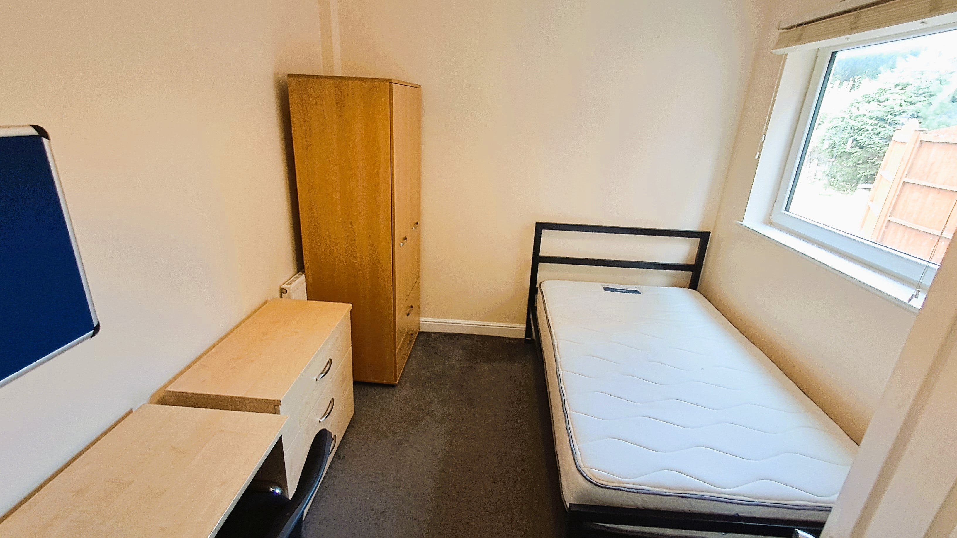 Room Millfield Lane in York
