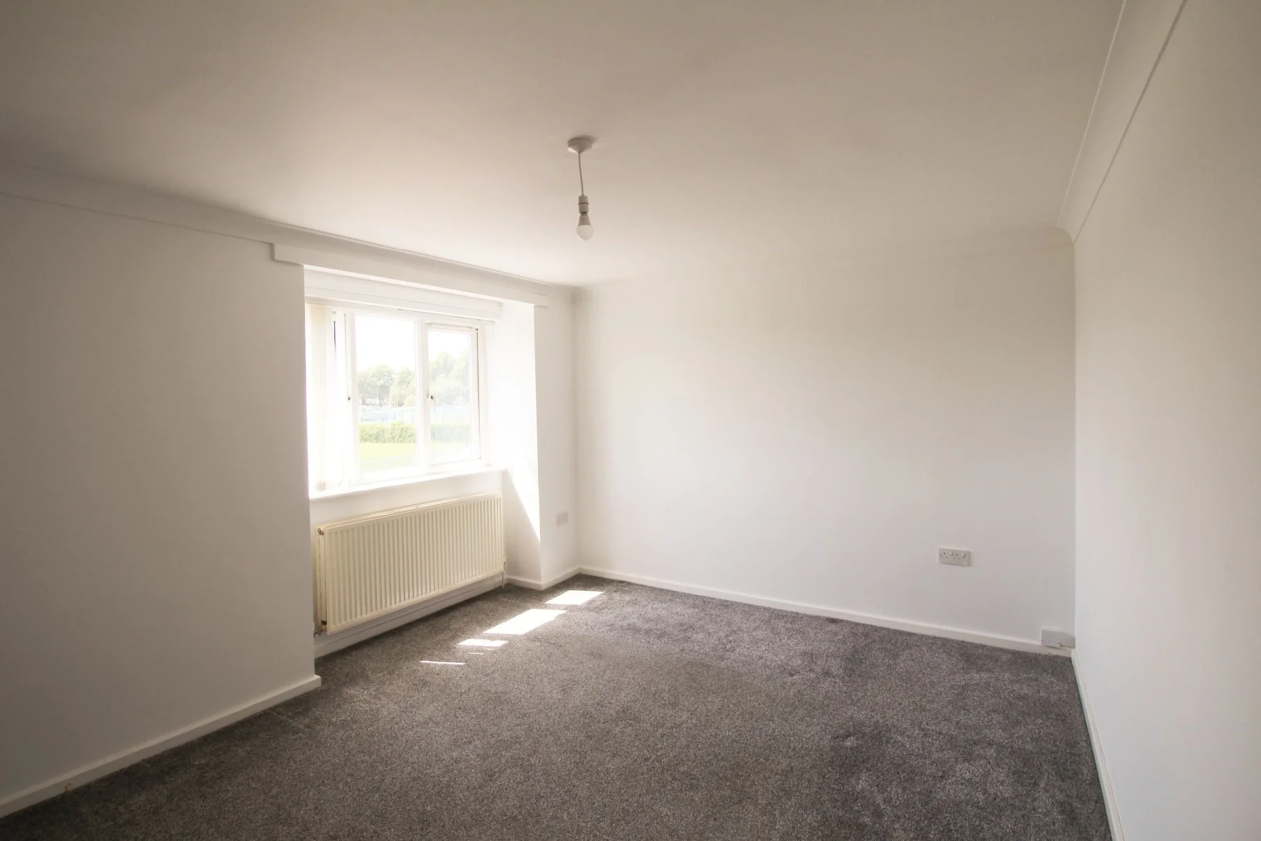 Flat Kimberworth Road in Rotherham
