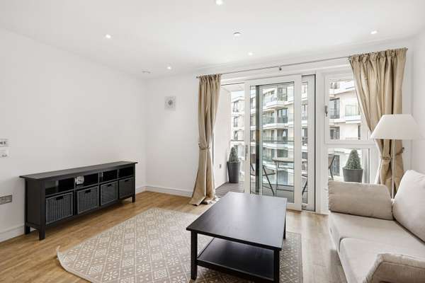 Flat Wandsworth Road in Greater London