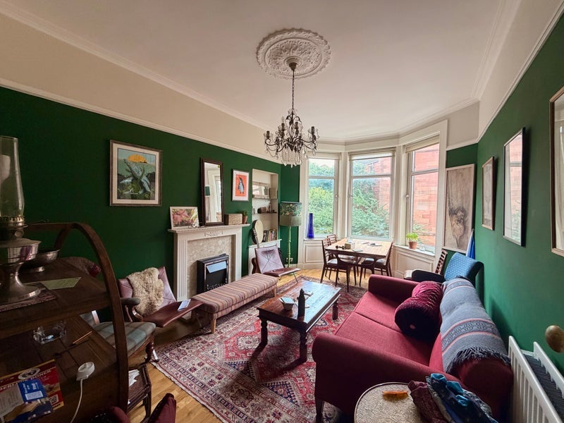 Room Garrioch Crescent in Glasgow
