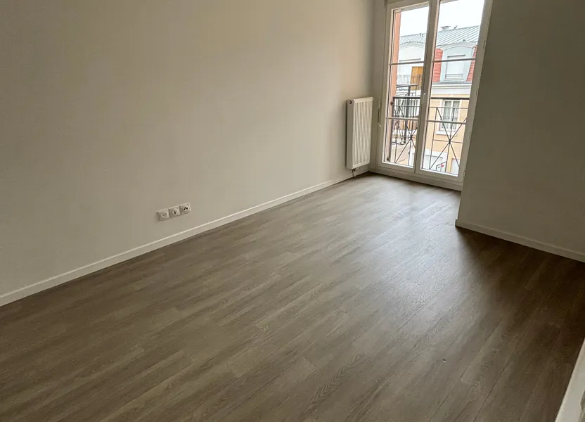 Flat Rue de l'Abbé Niort in Le Blanc-Mesnil