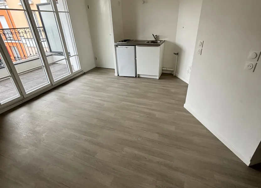 Flat Rue de l'Abbé Niort in Le Blanc-Mesnil