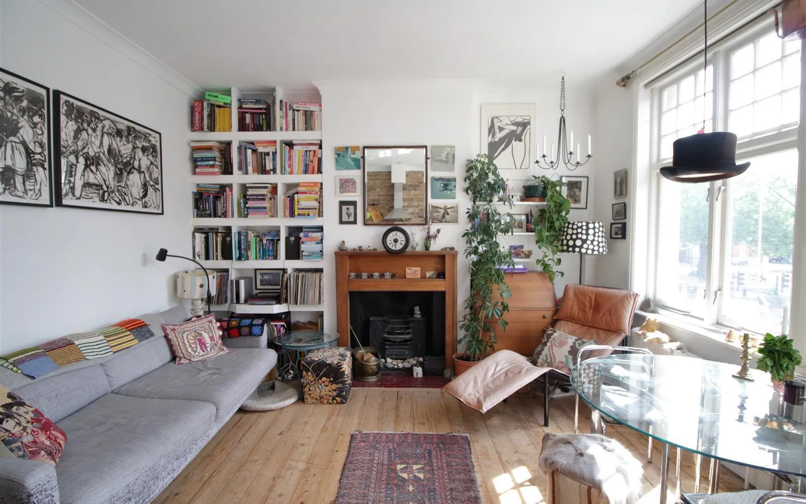 Flat Acre Lane in Greater London