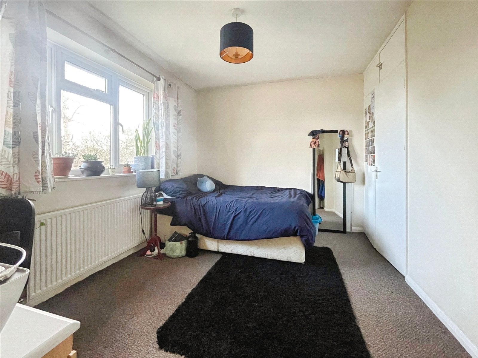Flat Linden Court in Borough of Runnymede
