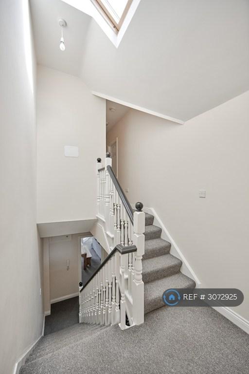 Flat Grosvenor Place in Newcastle upon Tyne