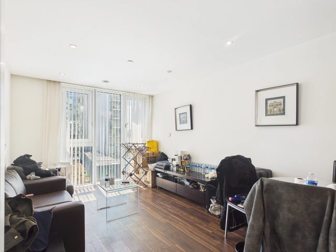 Flat Alie Street in Greater London