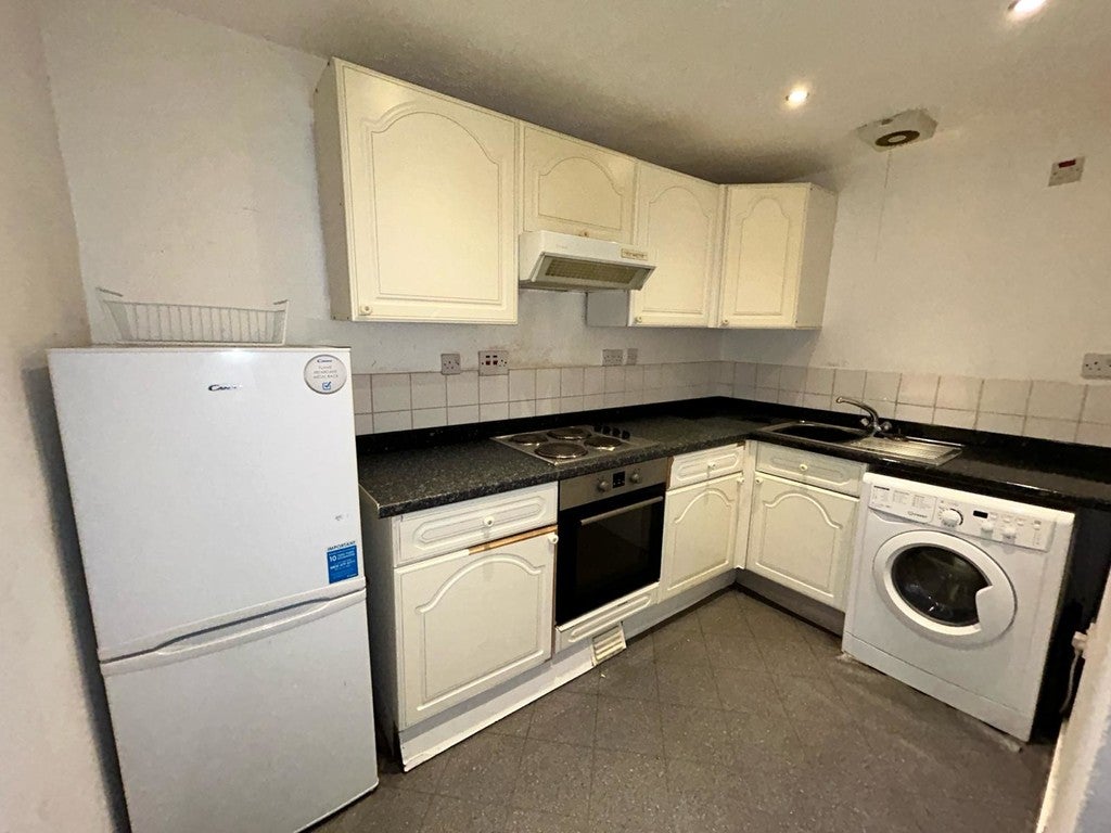 Flat Garthland Drive in Glasgow