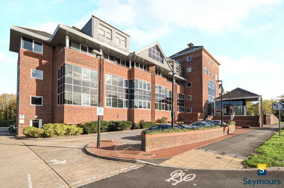 Flat Ladymead in Guildford