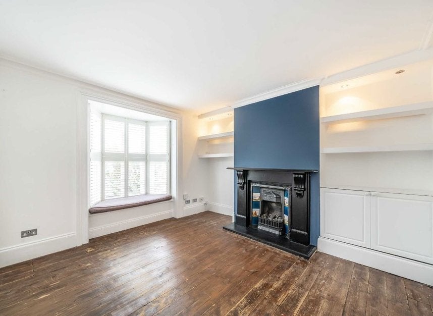 House Puller Road in Greater London