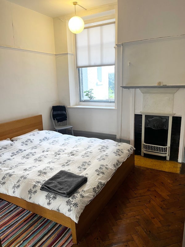 Room Sutton Lane North in Greater London