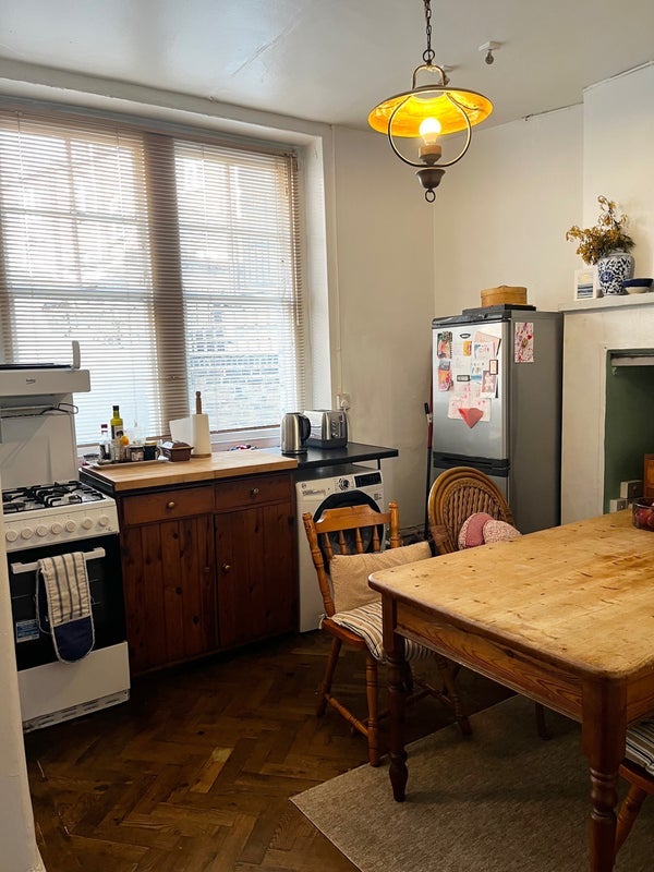 Room Sutton Lane North in Greater London
